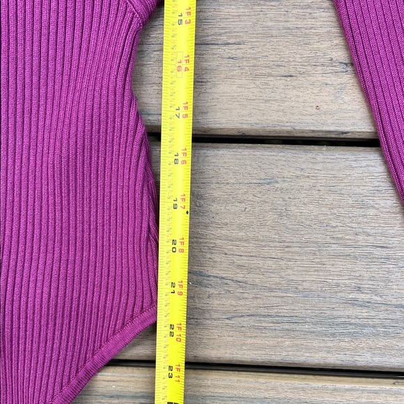 Abercrombie & Fitch NWT Magenta Burgundy Ribbed Bodysuit Size Small - Picture 7 of 12